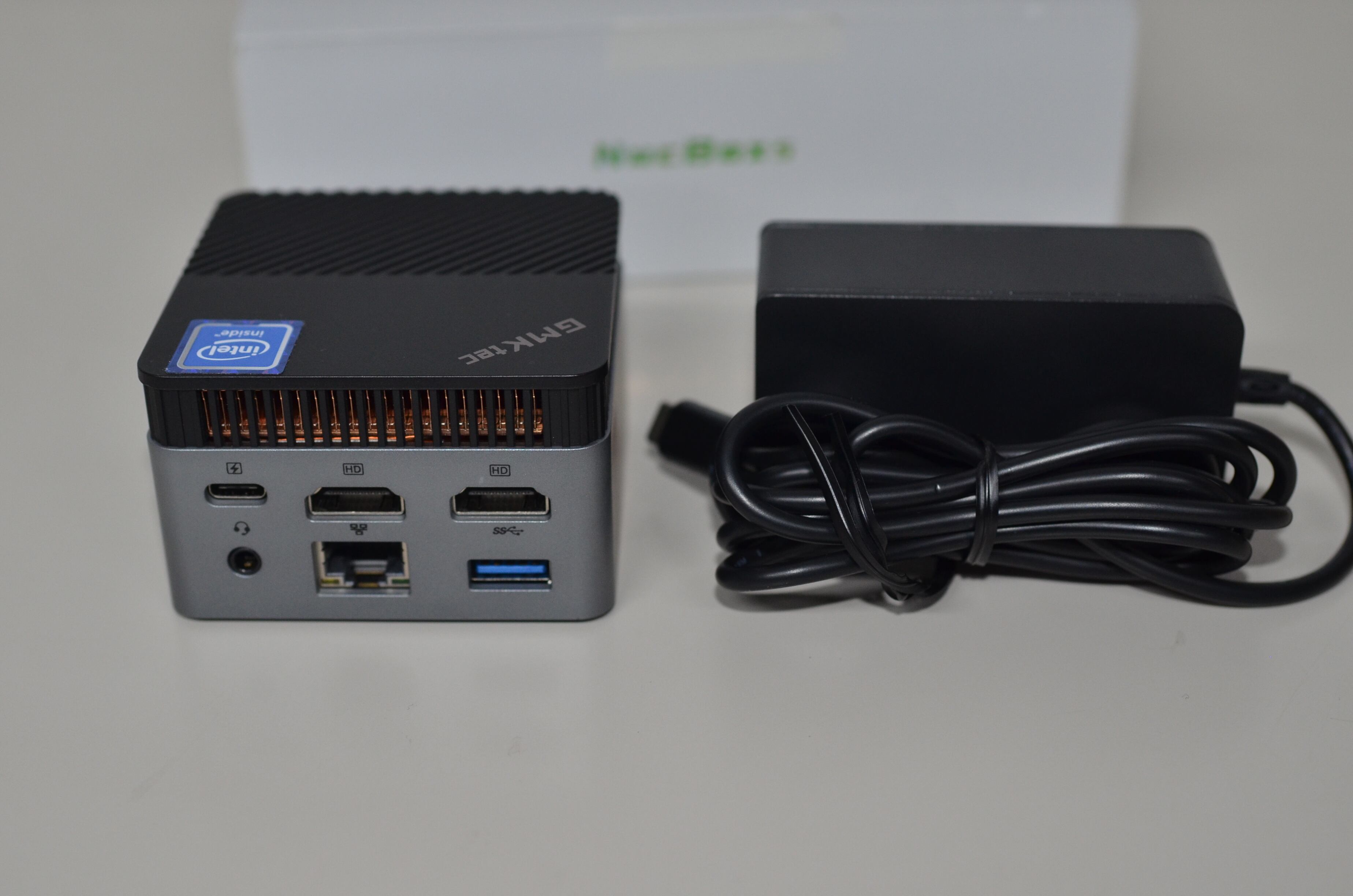 GMKtec ミニpc Windows 11 Pro CPUモデルCeleron 中古良品 GMKtec 