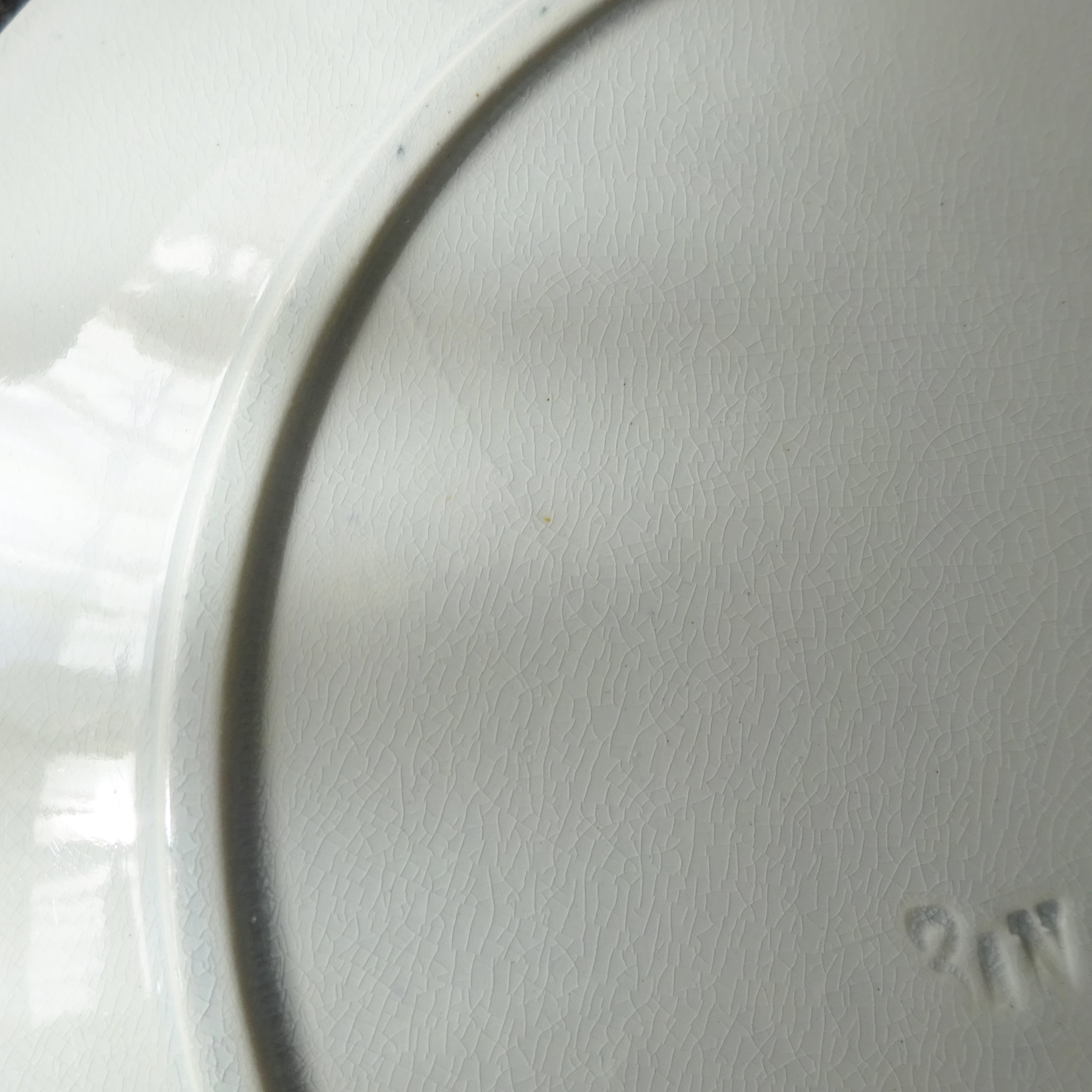 【 Épuisé 】T.F. Badonviller  modèle《CERISES》assiette plate (A)