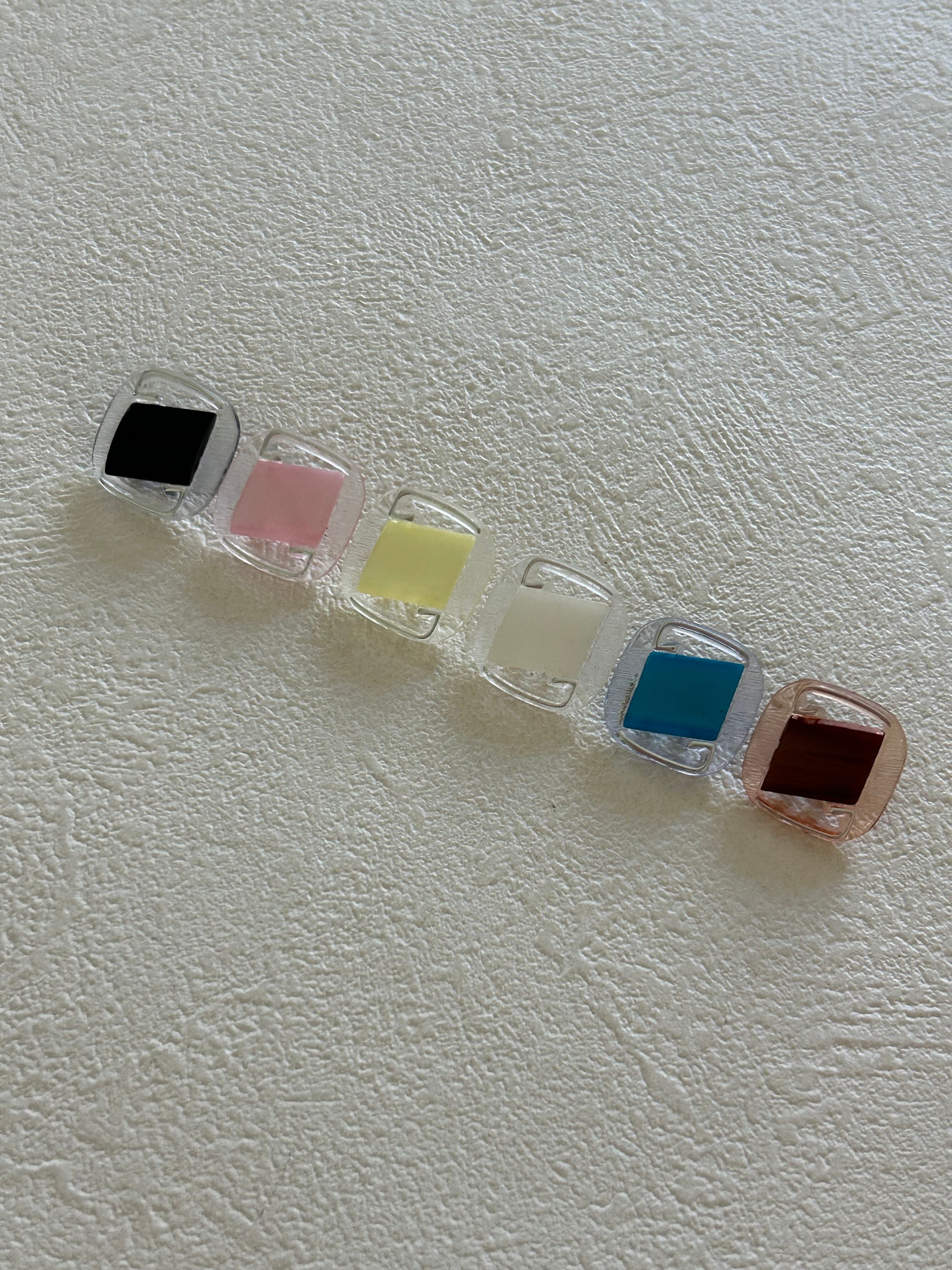 Japanese Vintage ボタン 15mm 角なしスクウェア型 透かし プラスチックボタン レトロ アクセサリーパーツ