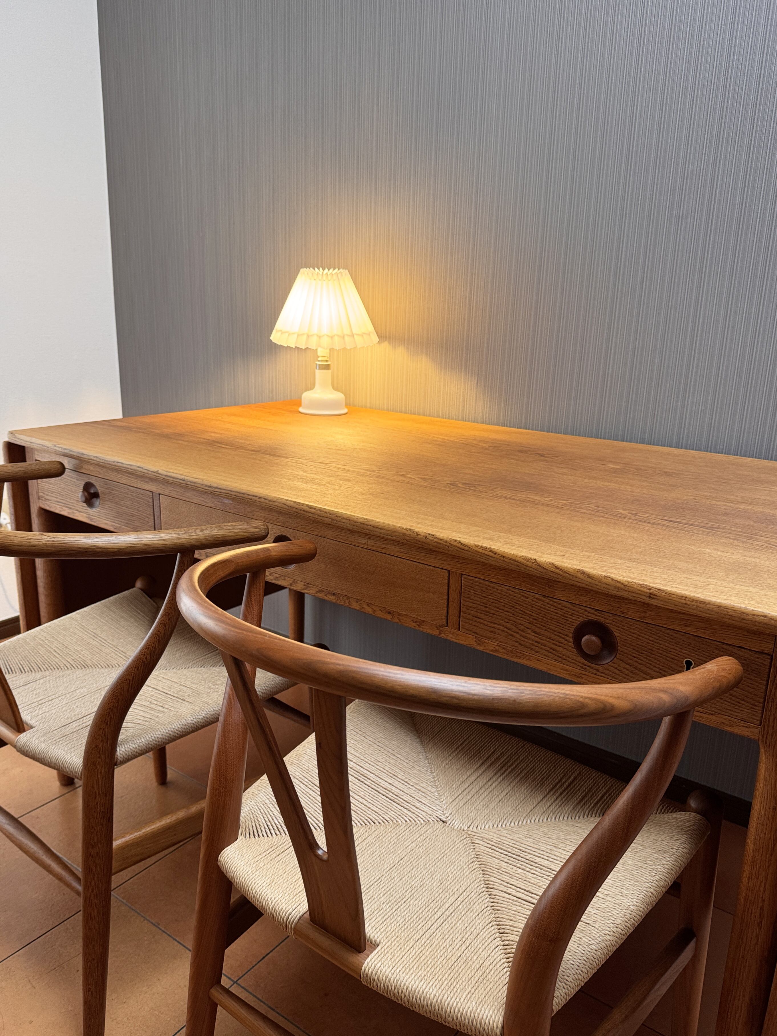 Desk (Dining Table) 