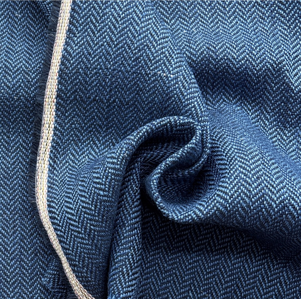 ★TB425◆3.5m◆ラスト1点‼コットンリネン混やや厚手ヘリンボーン生地◆ブルー系