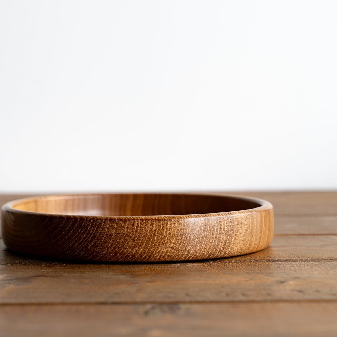 現品限り】直径20cm 無塗装のお盆 欅（けやき） 4−4 | わたなべ木工芸