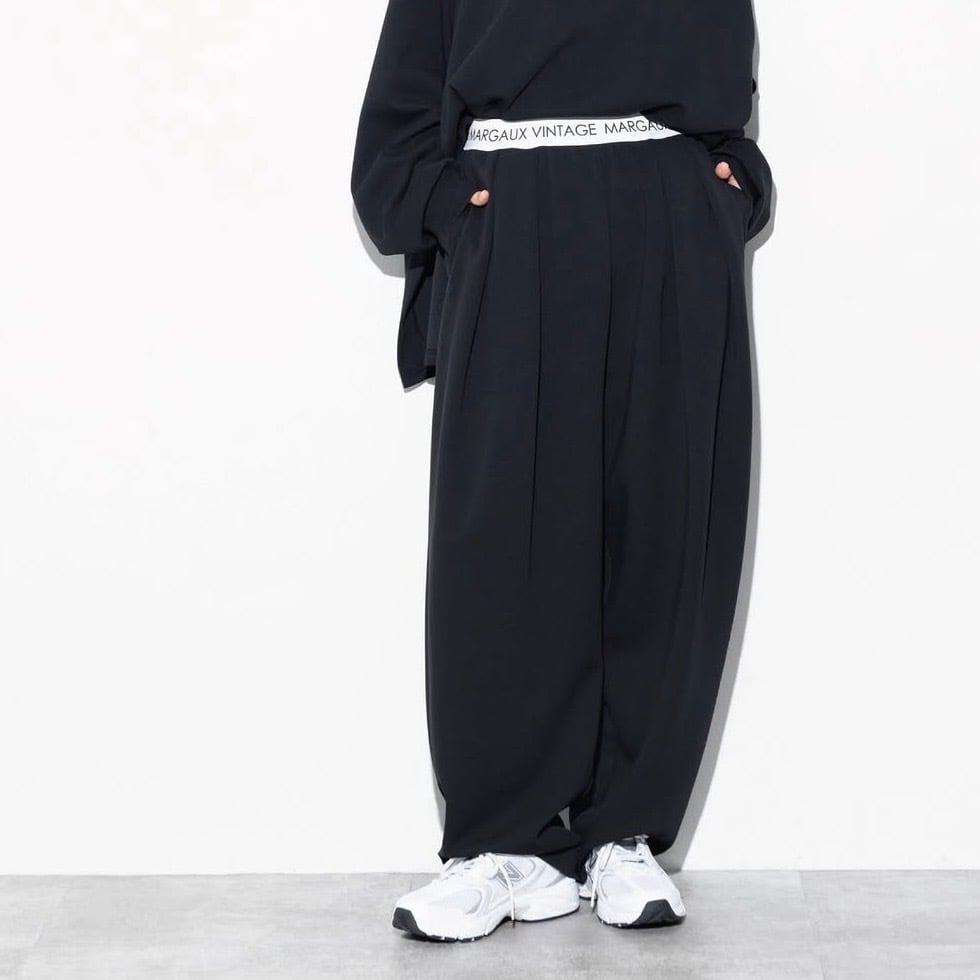 美品⭐︎マルゴーヴィンテージ ロゴウエスト ワイドパンツ 黒　手洗い可能　タック MARGAUX VINTAGE 】ロゴウエストゴムタックパンツ | valance 福井