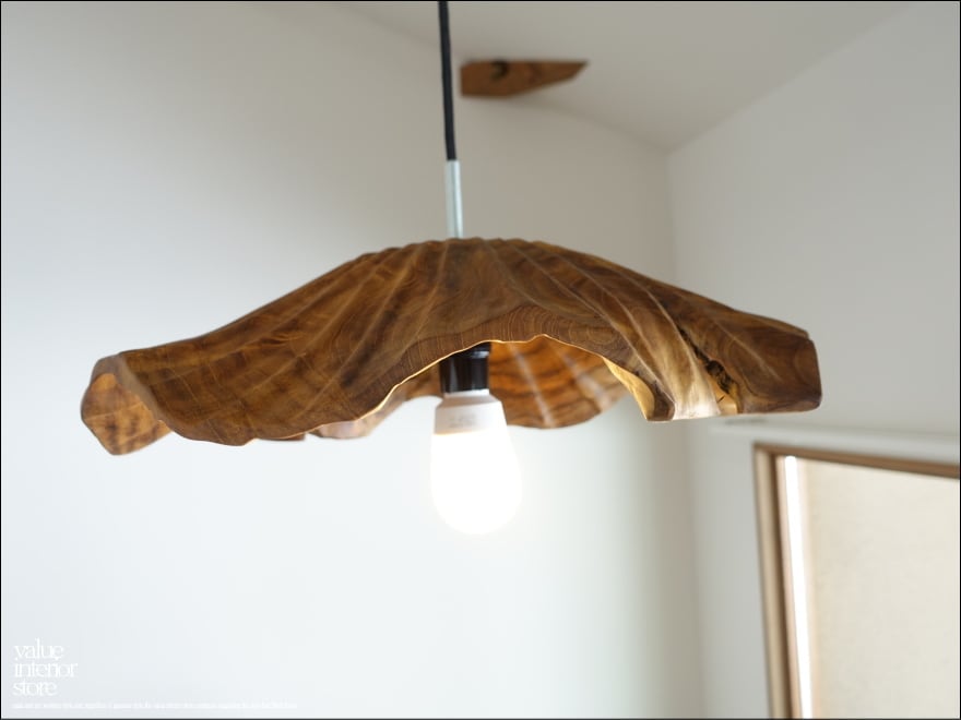 チーク無垢材 ペンダントライトFlareW02/Lsize 天井照明 照明器具 ランプシェード 明かり 吊り下げ灯 手作り 削り出し 世界三大銘木