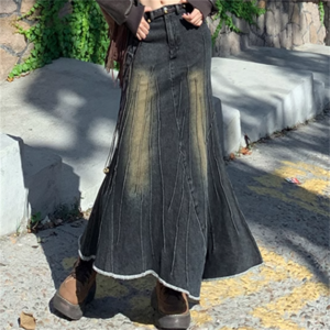 【送料無料】 スカート ロングスカート Aライン フレア ロング マキシ ポケット ハイウエスト かわいい 大人可愛い 大人女子 こなれ感 シンプル カジュアル 大人 おしゃれ お洒落 ラフ コンサバ ガーリー ヘルシー 無地 春 秋 20代 30代 40代 レディース 女性 デート お出かけ お茶会 女子会 休日 授業参観 着回し プチプライス デイリーユース 普段使い オルチャン 韓国系 ファッション デニム コーデ スタイル 暖かい 着痩せ