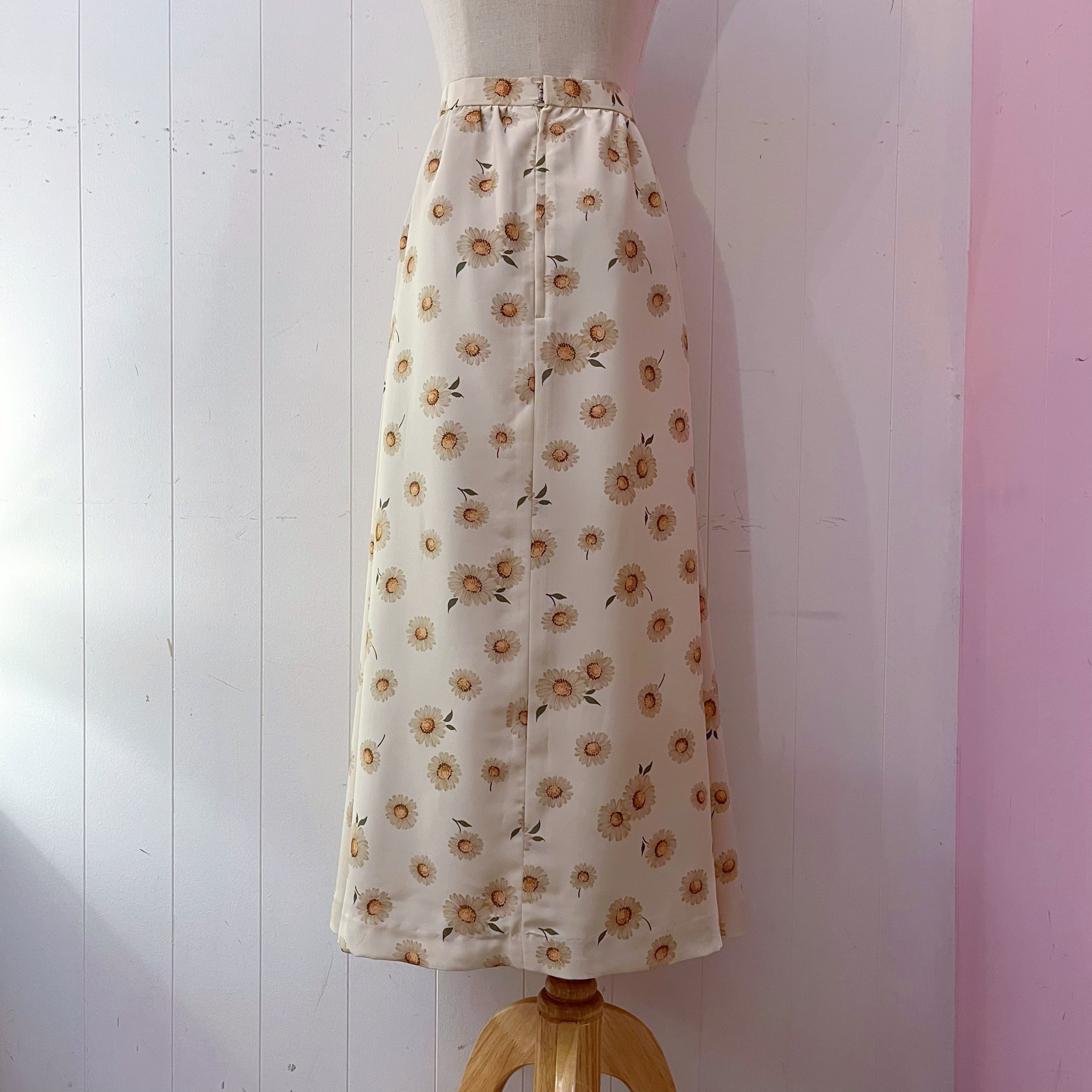 cream marguerite gather skirt