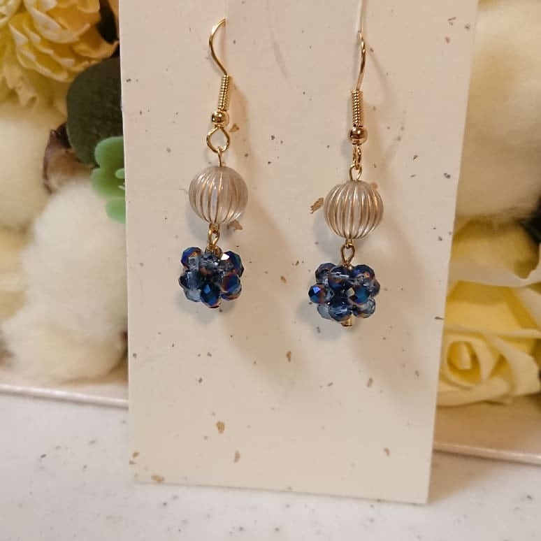 ブルービーズボール×ストライプビーズピアス | tokiwa-shop