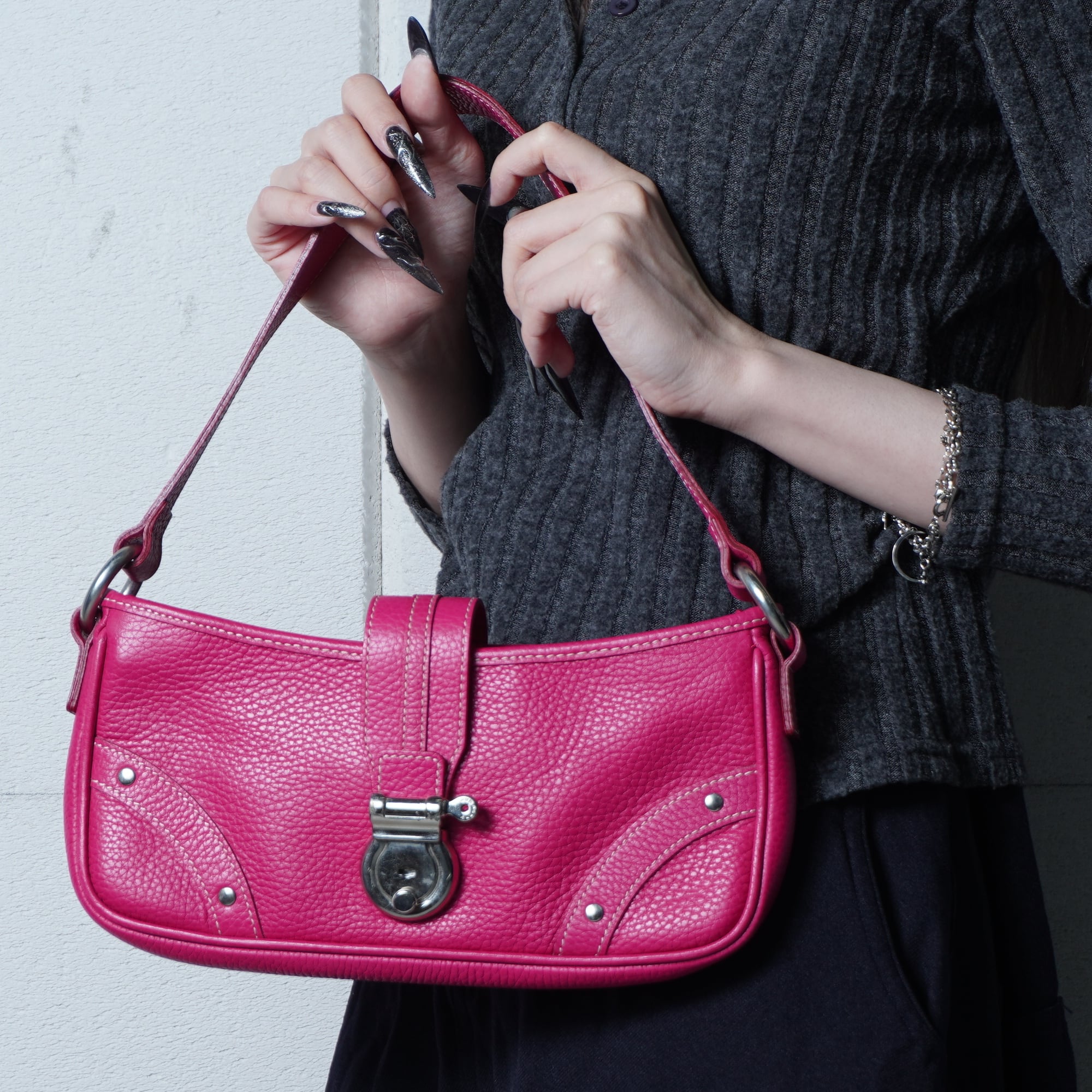 BURBERRY】バーバリー レザーバッグ pink | MIXHIVE