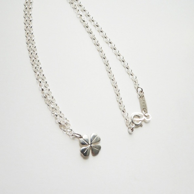 N_005 clover necklace