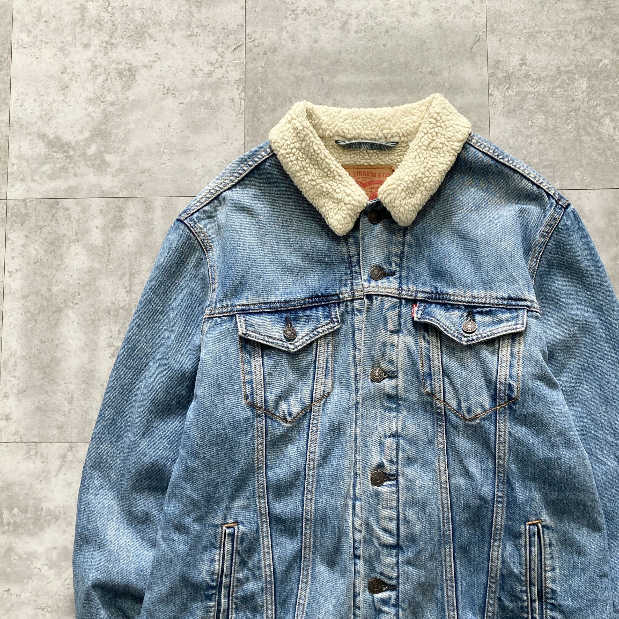 carhartt カーハート リメイク 再構築 ワンポイント ロゴ刺繍 パッチ