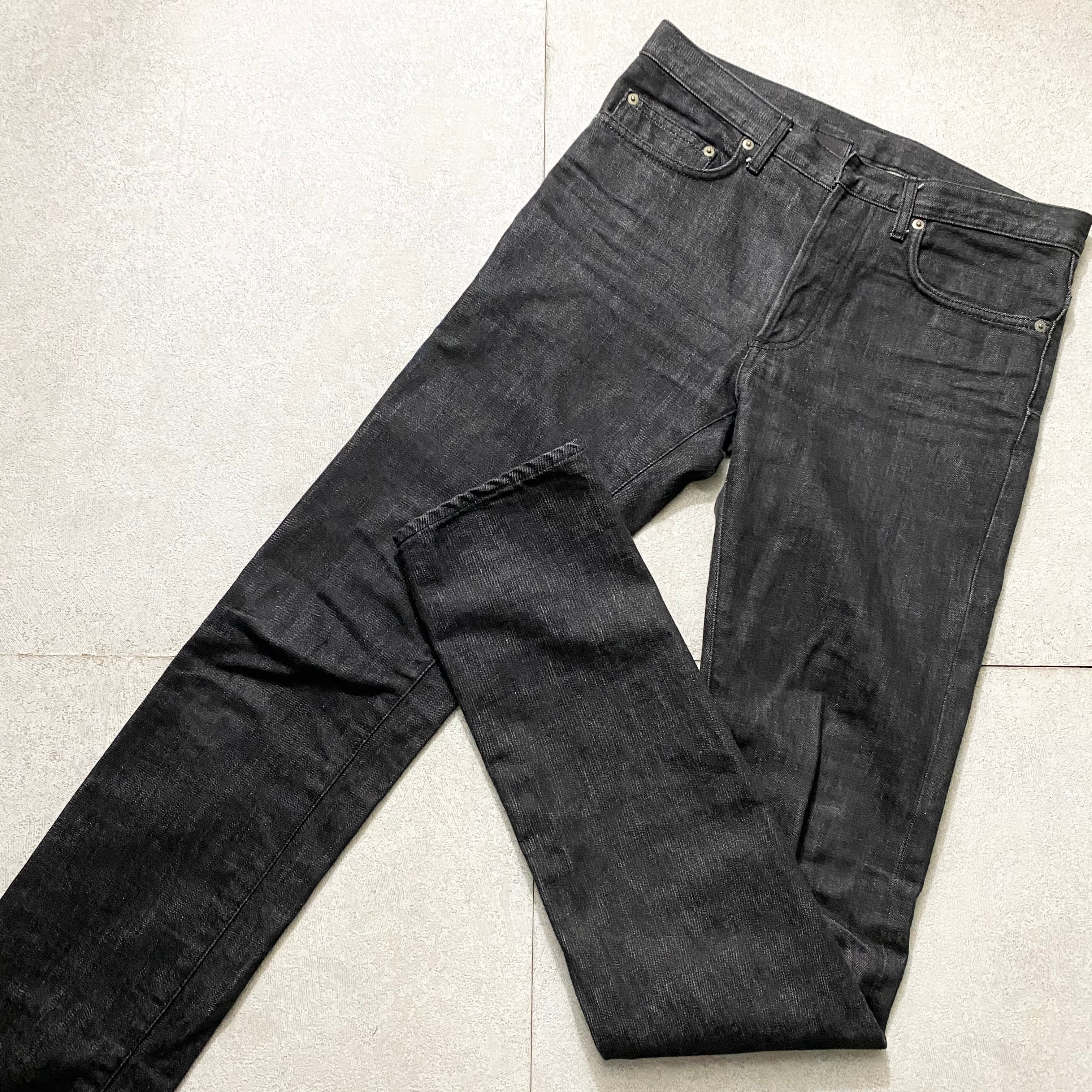 DIOR HOMME black rigid denim pants | NOIR ONLINE