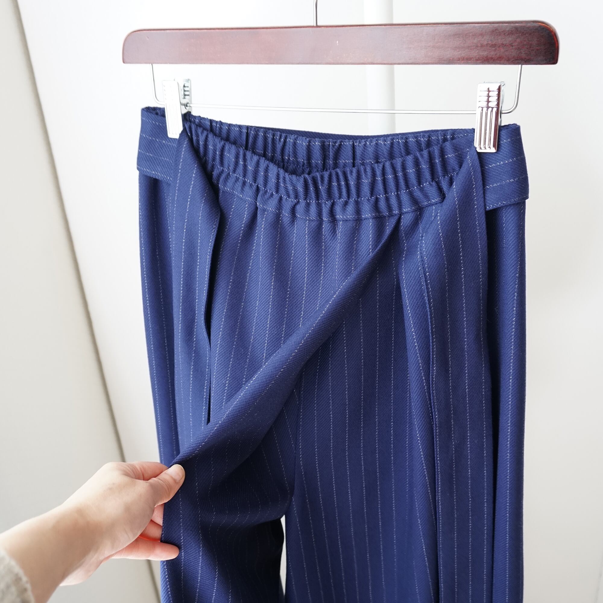 アシメトリータックのワイドパンツ ブルーストライプ | Loiseauirise