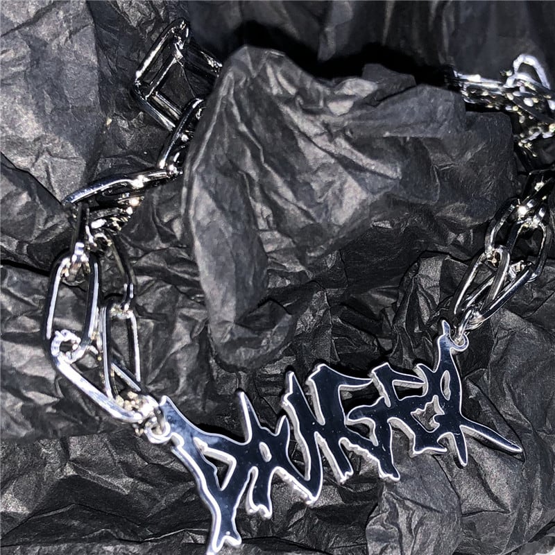 英字チャーム付きヒップホップネックレス | mblueshop