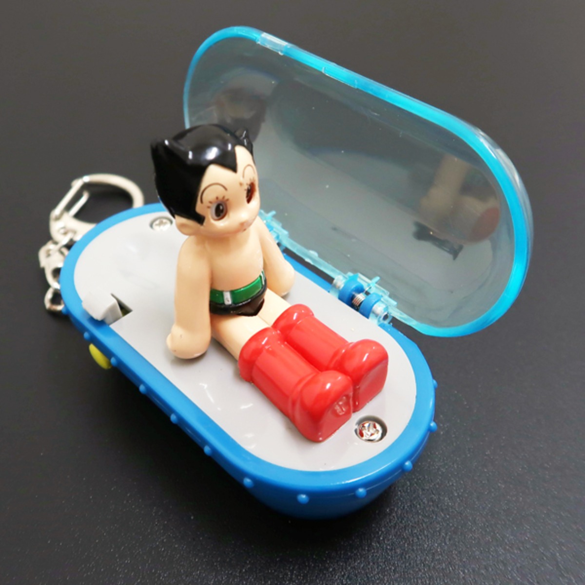 鉄腕アトム 誕生キーホルダー カプセル 手塚治虫 中古 / 質屋出品 つじ 