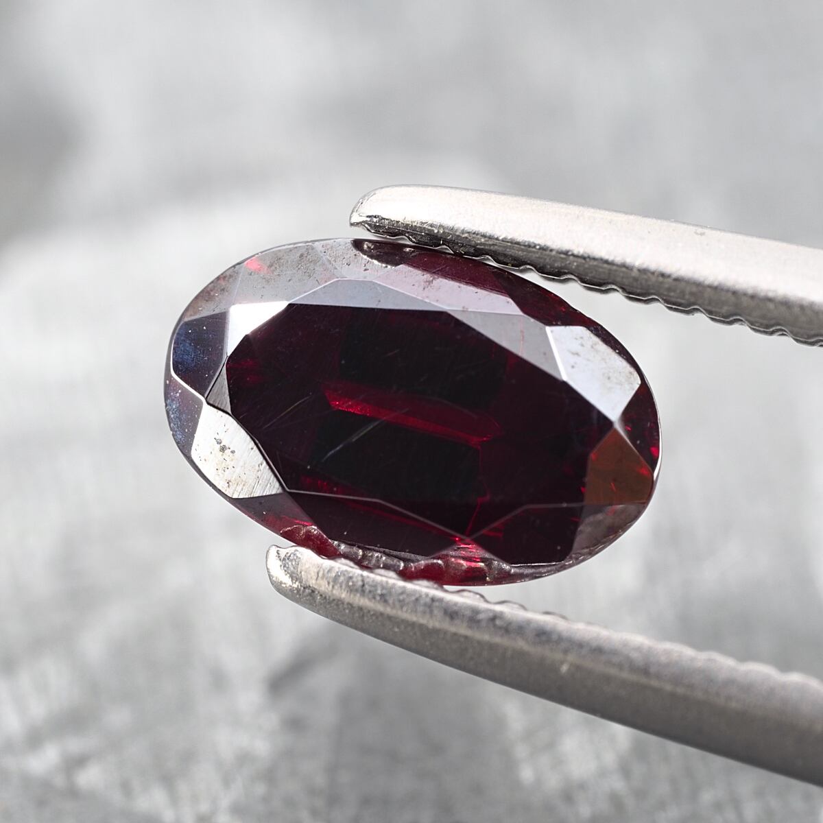 日独ソ付 Cuprite (赤銅鉱) 0.766ct Tsumeb Namibia | One Loose