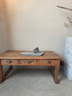 115 石の花器・石の敷台セット