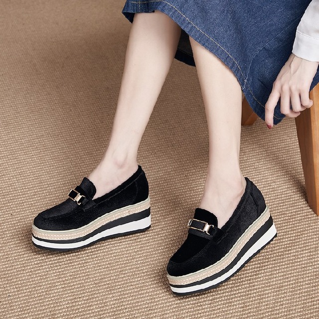 初回送料無料　カジュアルシューズ　レーディスファション靴　婦人靴　履きやす靴　人気商品