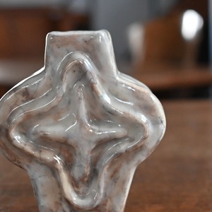 OluNoA / フラワーベース〈 花瓶・花器・一輪挿し・陶器・インテリア・置物 〉