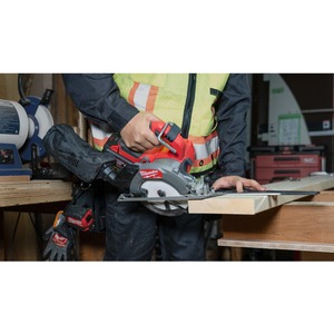 【数量限定】ミルウォーキー M18 FUEL 165mm 充電式丸ノコ 2.0Ahバッテリー無償付属 M18 FCSDC165-0X0 JP-CP