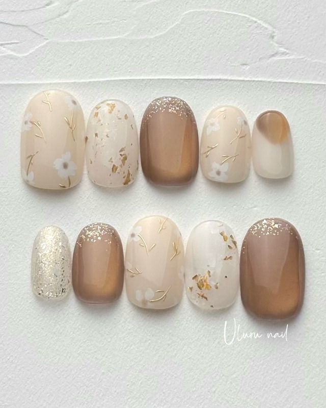 petit fleur -mont blanc ...【055】 / ブラウン 茶色 秋ネイル マグネットジェル ミラー フラワー 大人女子 推し活 推し色 ネイルチップ…#ncs009