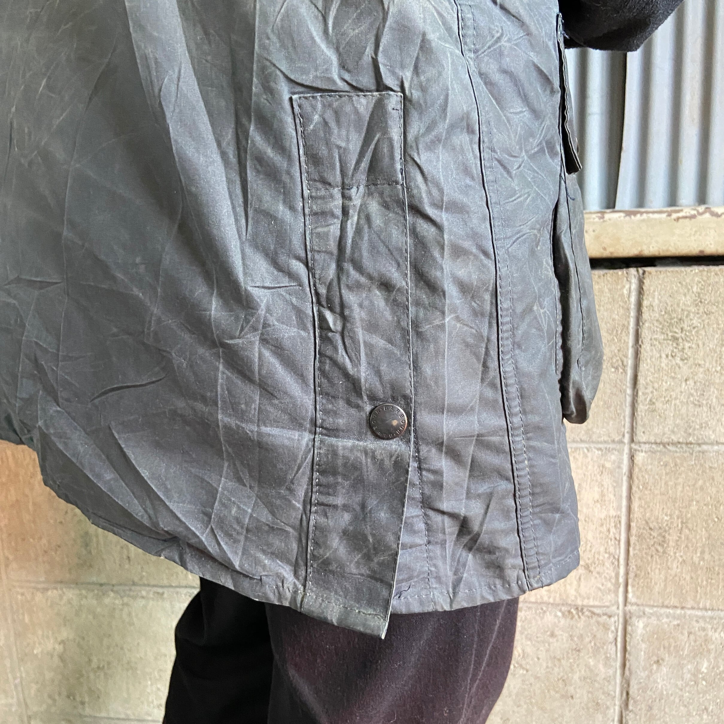 英国製 95年製 3ワラント バブアー WESTMORLAND オイルドベスト メンズXL 古着 Barbour 90年代 90s ヴィンテージ  ビンテージ グレー オイルドジャケット ワックスコットン 【ワークジャケット】 | cave 古着屋【公式】古着通販サイト