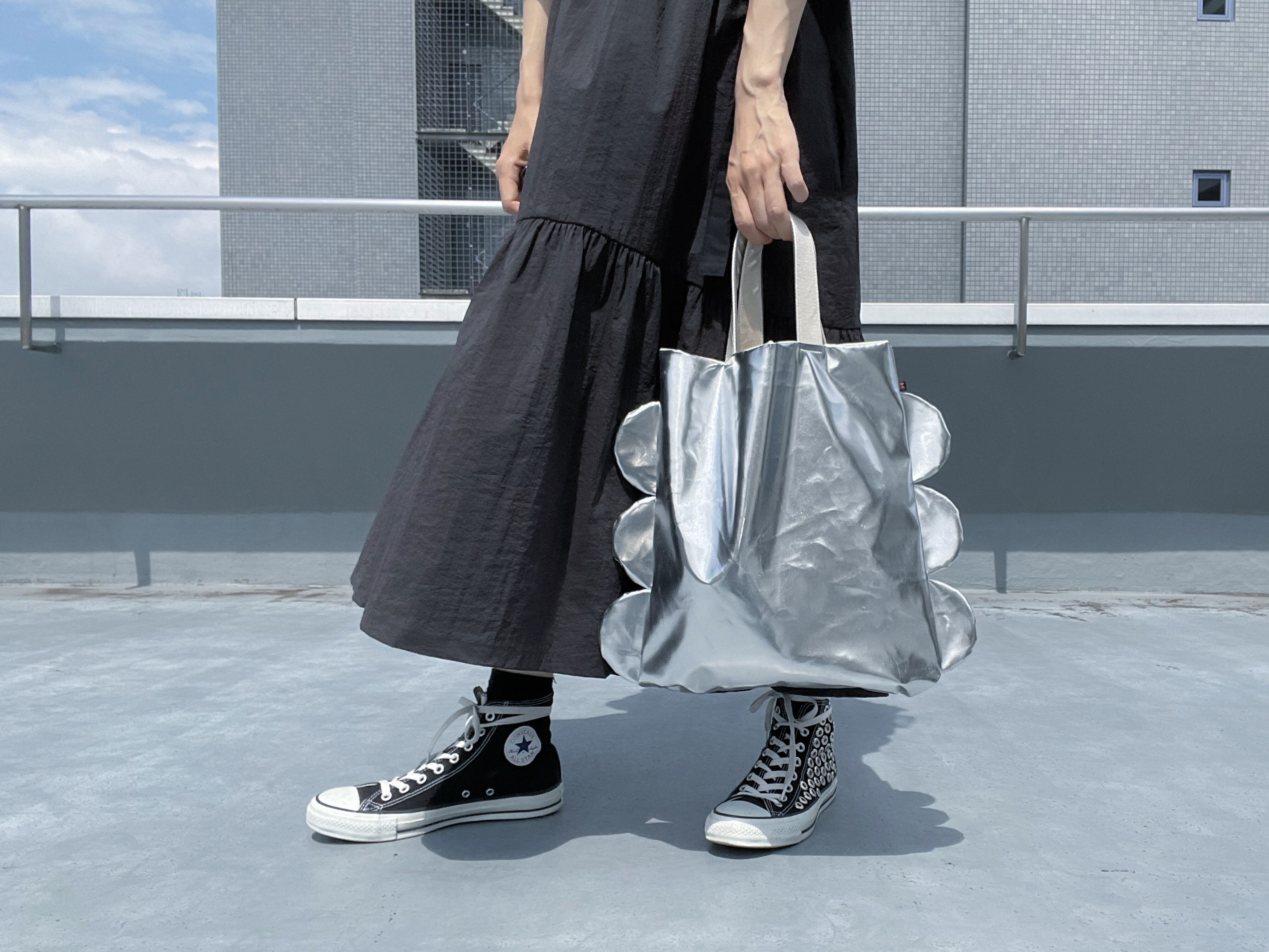 Hard metallic scallop tote bag <SHORT HANDLE> #182