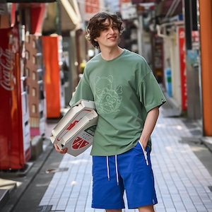 SALE 【HIPANDA ハイパンダ】男女兼用 ビッグシルエット 十二支 辰年 刺繍 Tシャツ UNISEX BIG SILHOUETTE DRAGON YEAR EMBROIDERY SHORT SLEEVED T-SHIRT / GREEN