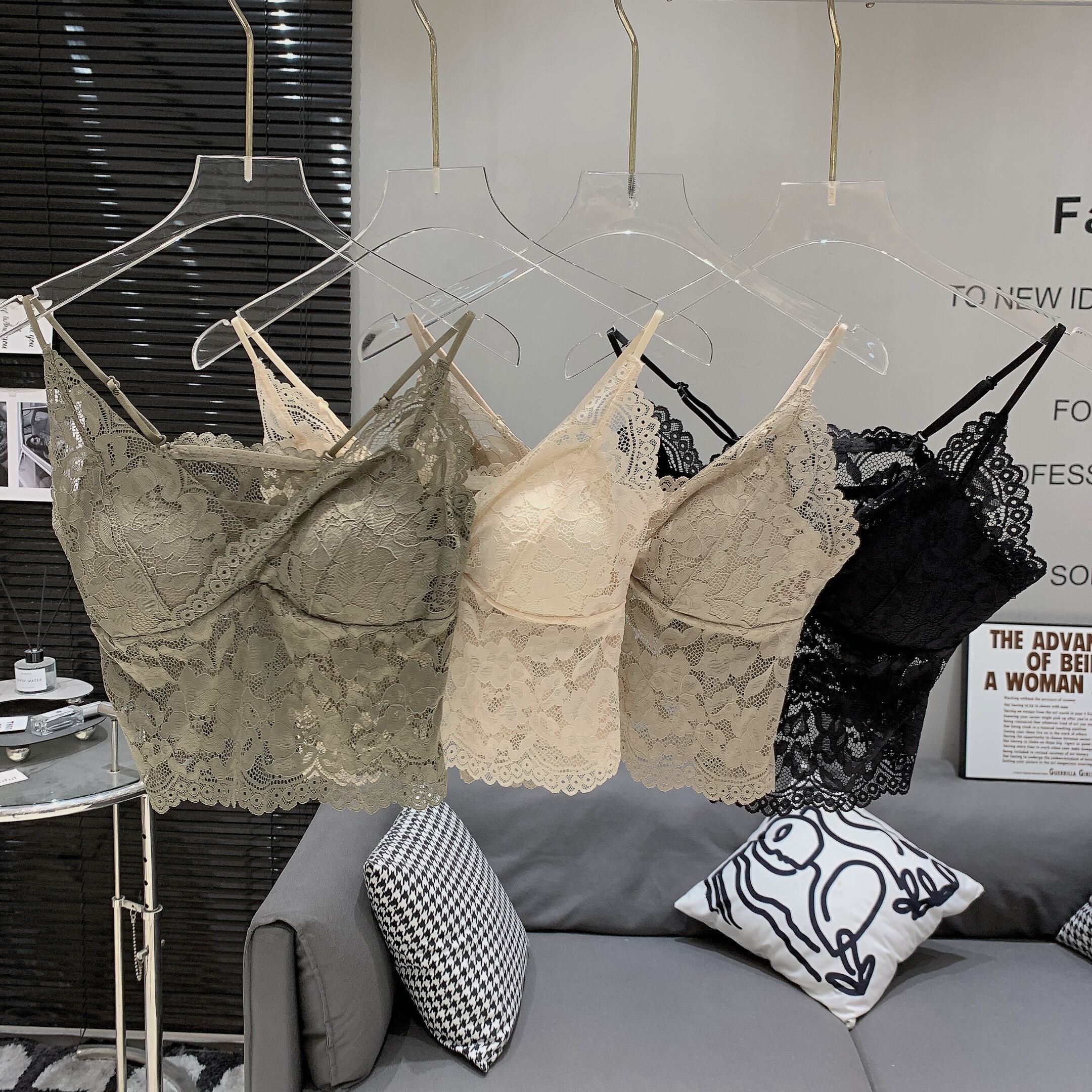 【tops】レースカップ付きキャミソール M29716