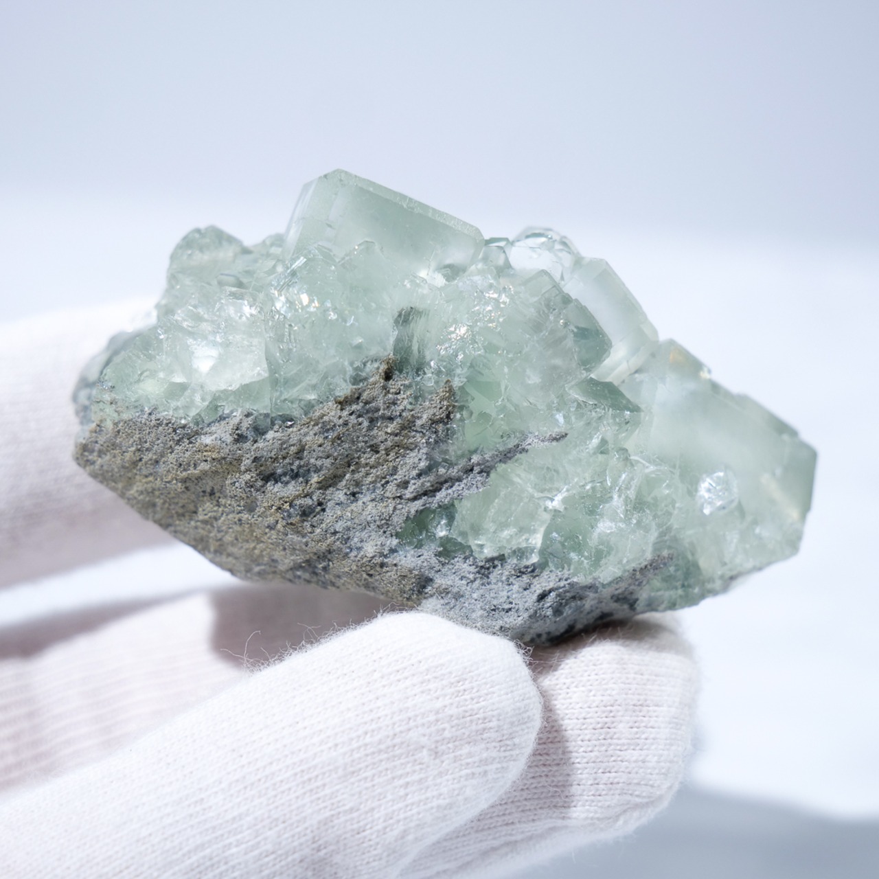 シャンファーリン産 フローライト / 原石 標本【A_3】