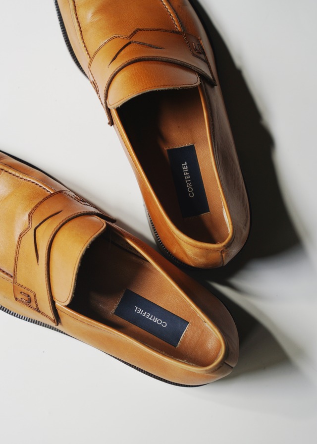 Square toe leather loafers