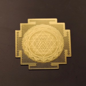 神聖幾何学 Sri yantra シャリ・ヤントラ　浄化のエナジープレート