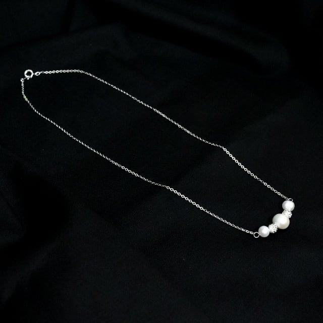 本真珠ペンダント】キラキラ5ツ玉ペンダント | 真珠通販サイト-もんめ-