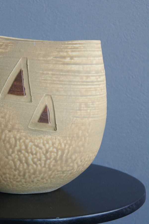 陶芸作家 樋口邦春作 青白磁流文花入 | 1点もの花器屋さん One & Only