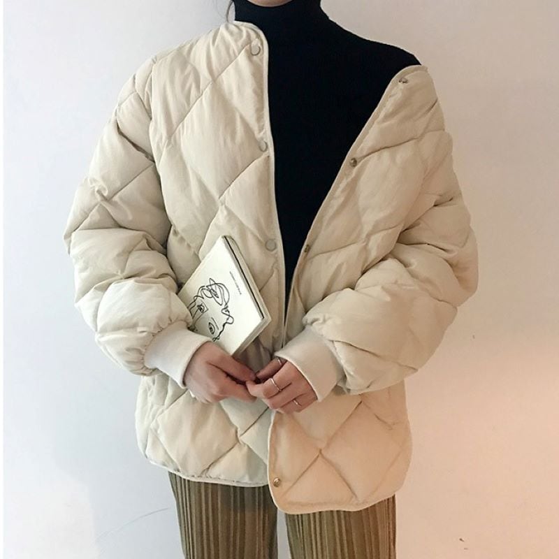秋冬新作 中綿ジャケット レディース キルティング コート レディース アウター コート レディース ノーカラー キルティング コート キルティングジャケット 大きいサイズ レディース アウター 冬 アウター レディース ショート丈 ベージュ アプリコット P8042 Kirari 秋冬新作 中綿ジャケット レディース キルティング コート レディース アウター コート レディース ノーカラー キルティング コート キルティングジャケット 大きいサイズ レディース アウター 冬 アウター レディース ショート丈 ベージュ アプリコット P8042 Kirari