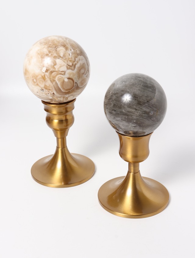 METALLIC SPHERE & CANDLE HOLDER