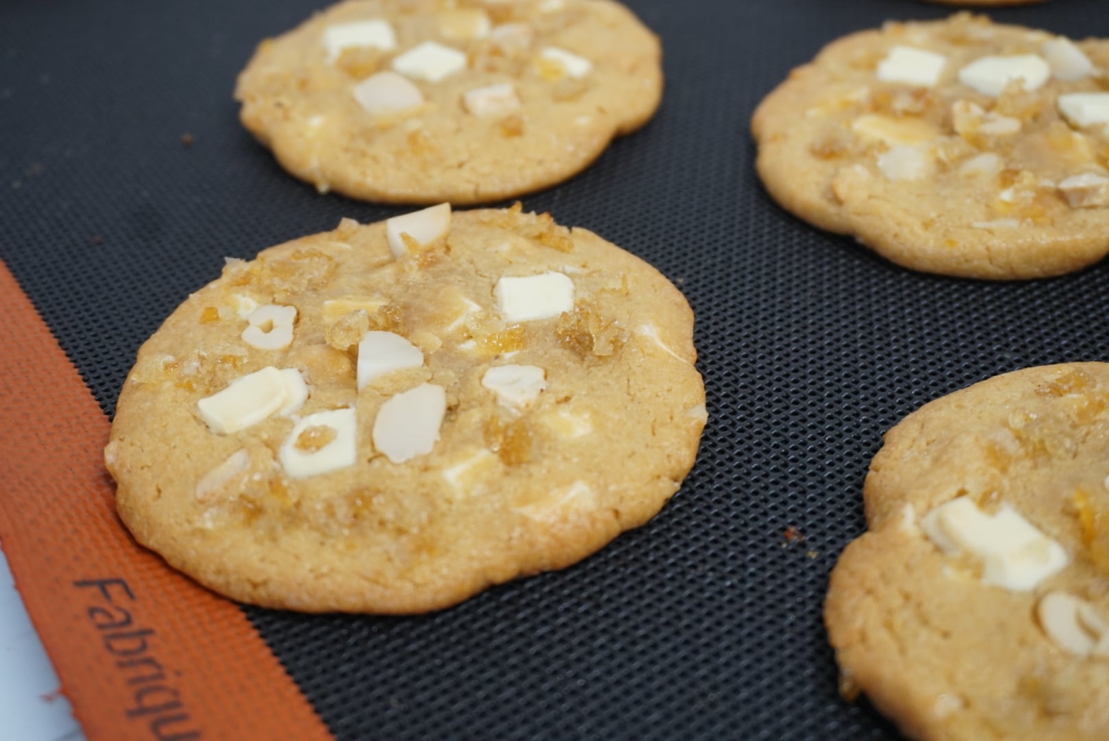 チョコチャンククッキー ホワイトマカダミア&カシュー | cafe le
