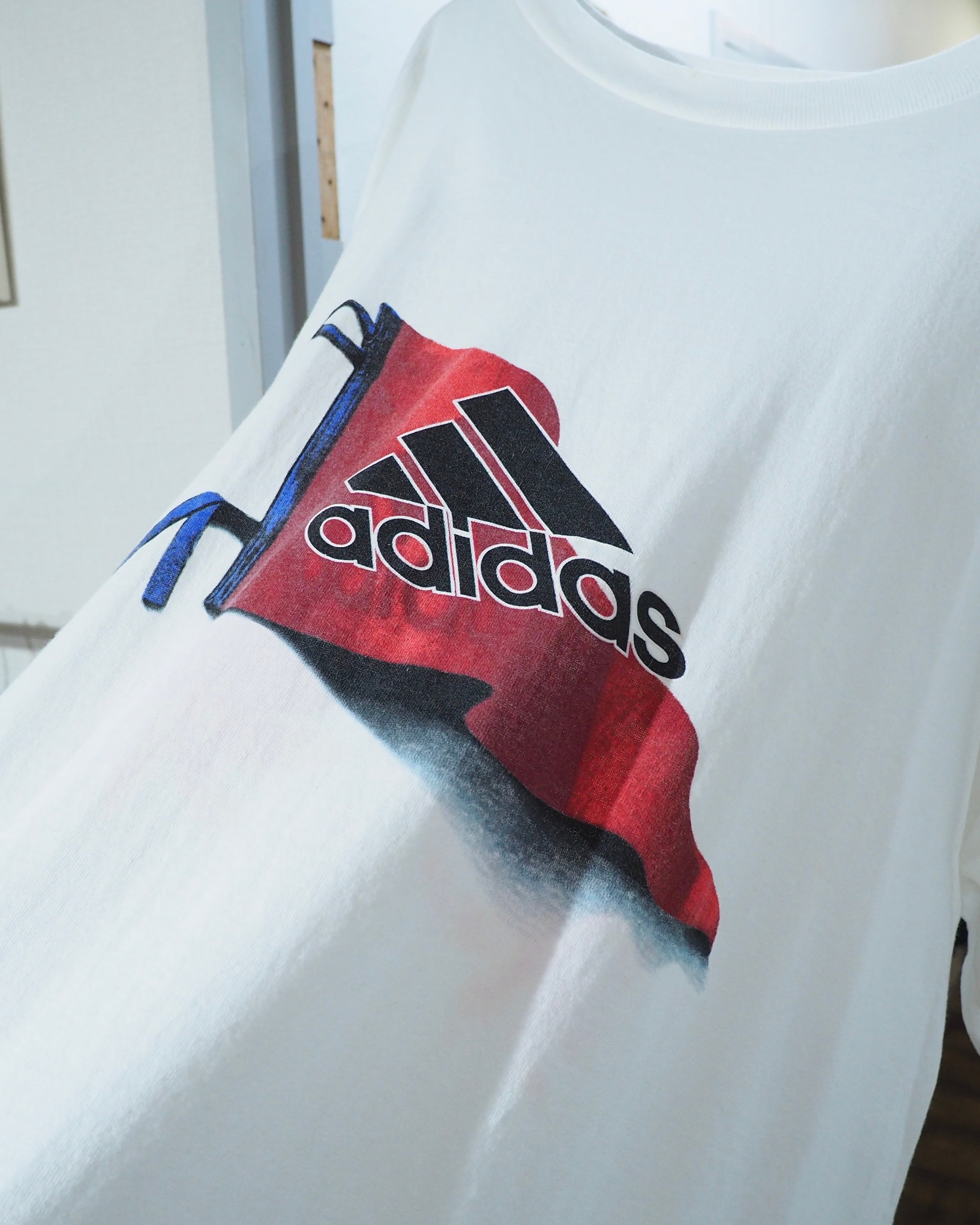 2000s ” Old adidas ” Flag logo printed vintage loose Tee