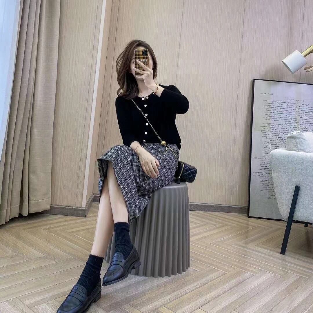 チェックタイトスカート
