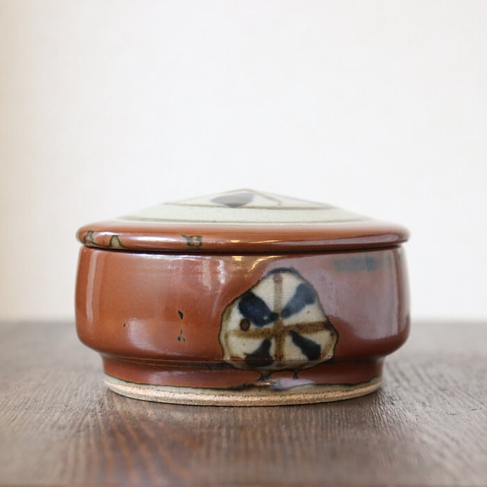 益子焼 健一窯 蓋物 柿釉 丸紋 Mashiko-yaki Lidded Jar #178 | 和食器