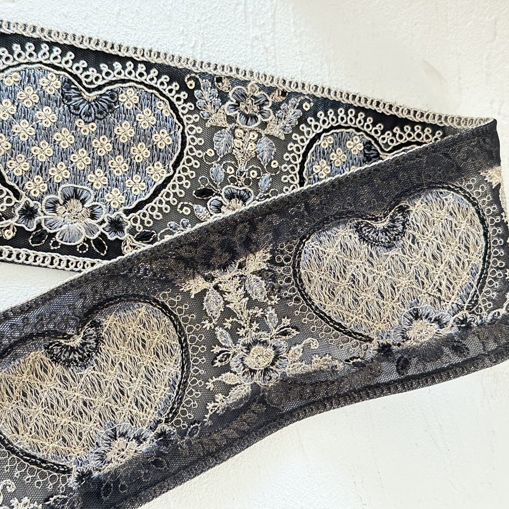 ハートワイド [ブラック]インド刺繍リボン 3638 | インド刺繍リボン