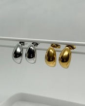 daily petit drop pierce