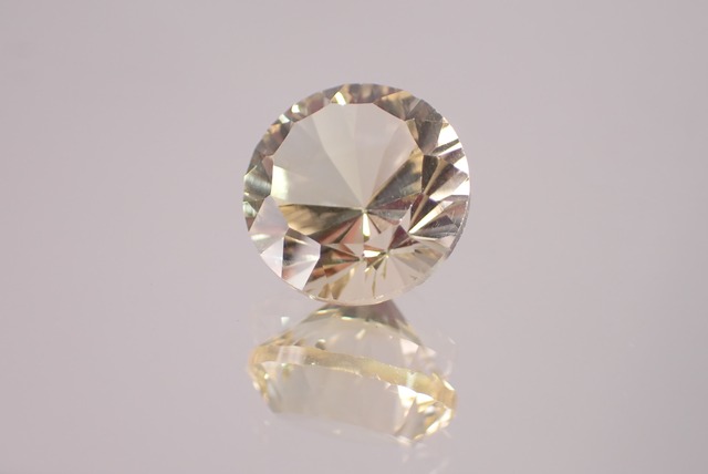 シトリン(コンケーブカット)　3.95ct　[D11‐254]