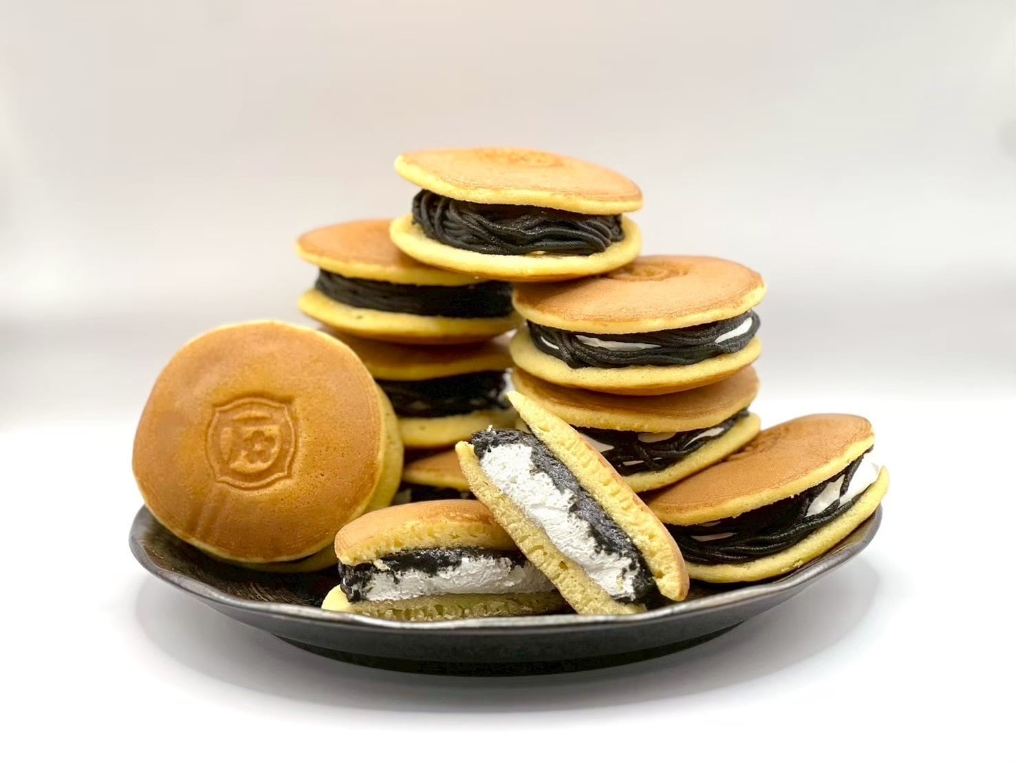 黒ごまどら焼き(3個) | ごま団子専門店 gucha