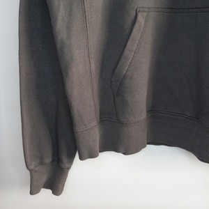 ナイキ　プルオーバー　スウェット　フーディー　センターロゴ　スウッシュ刺繍