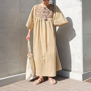 Front embroidery tassel dress (beige)