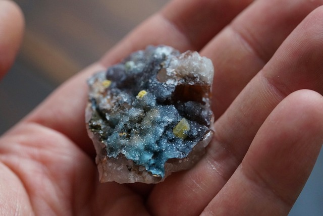 ナミビア産カルセドニー Chalcedony