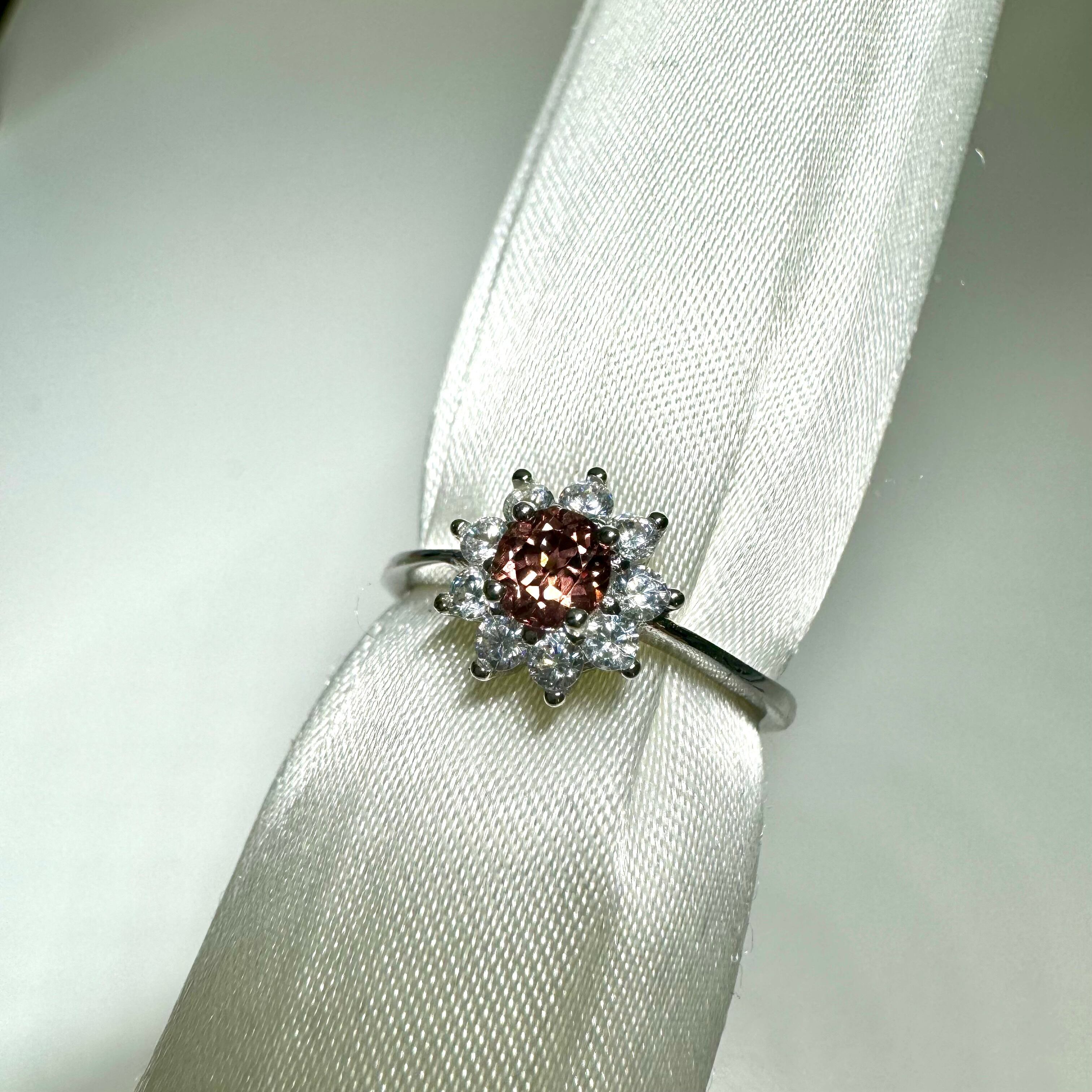 ♦︎ピンキッシュブラウンジルコン ♦︎