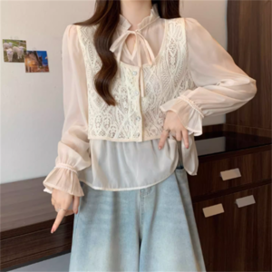 【送料無料】 トップス 2色 ブラウス ロング丈 長袖 ベルスリーブ フレア袖 フレアスリーブ ハイネック Aライン フレア プルオーバー 異素材切り替え ドッキング 透け感 シースルー 薄手生地 かわいい 大人可愛い 大人女子 こなれ感 シンプル カジュアル 大人 上品 おしゃれ お洒落 ラフ コンサバ エレガント フェミニン ガーリー 夏 20代 30代 40代 女性用 レディース デート お出かけ お茶会 女子会 休日 演奏会 授業参観 結婚式 二次会 パーティ ファッション