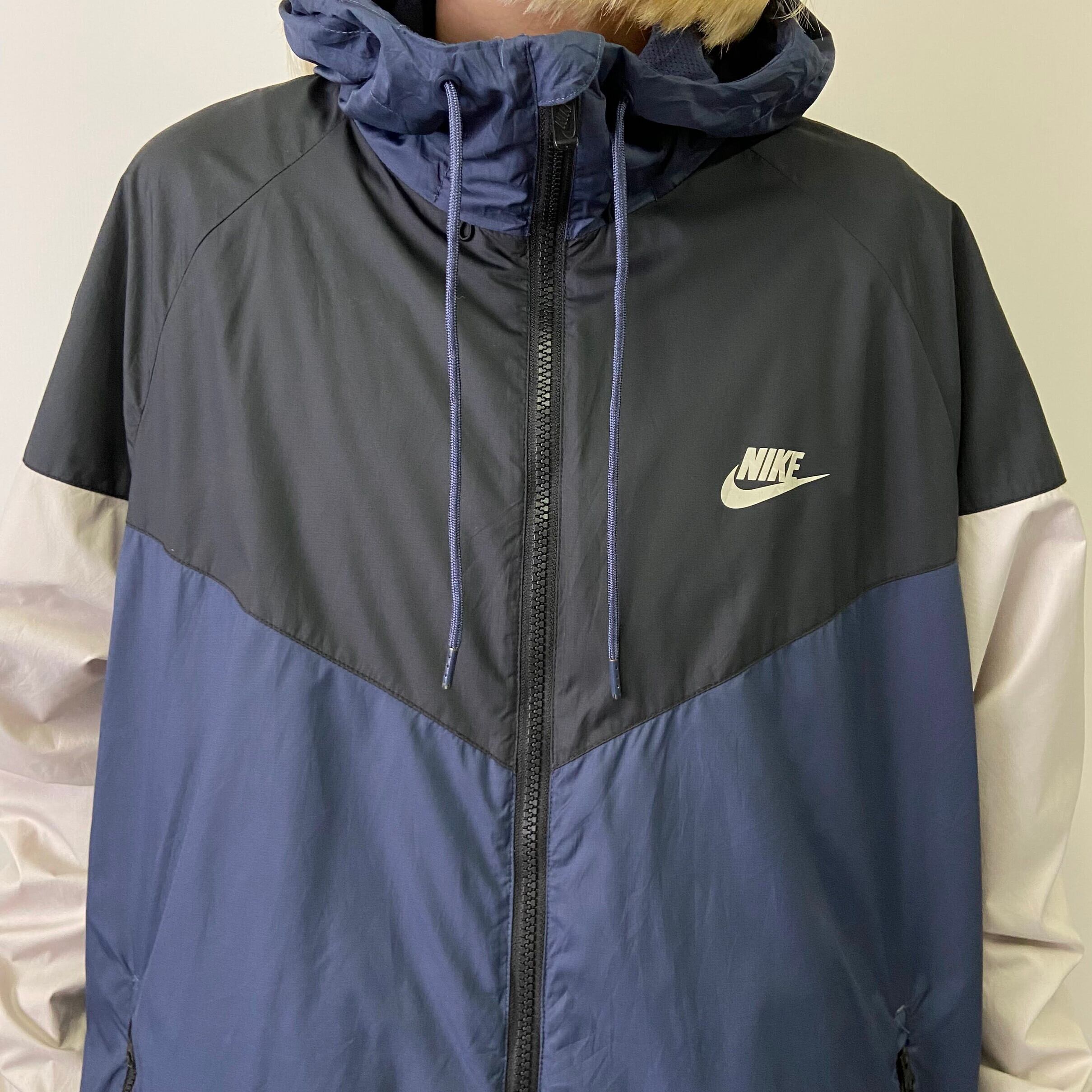 034【希少XLサイズ】ナイキ☆ワンポイント刺繍ロゴ即完売品ナイロンジャケット NIKE ナイキ ワンポイントロゴプリント ナイロンジャケット