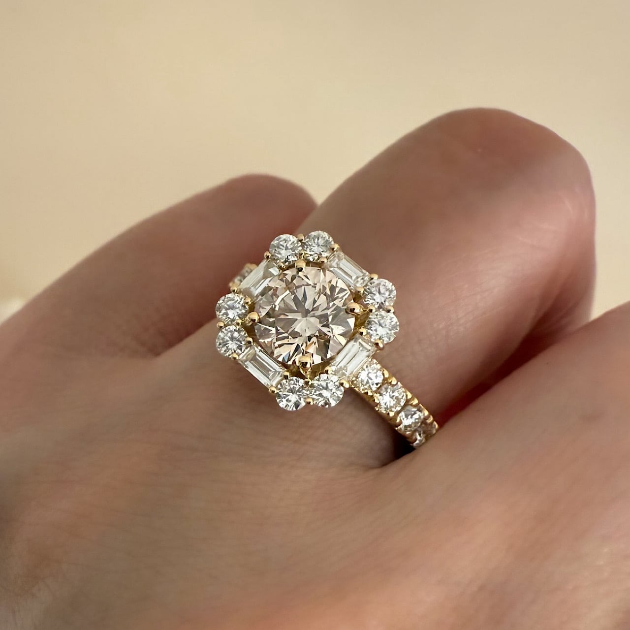 ライトブラウンカラー ダイヤモンド リング 1.060ct K18イエロー